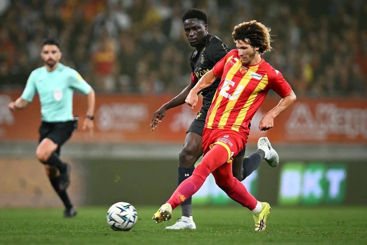 Celtic enter transfer battle with West Ham for star with ‘excellent technical ability’ as interest grows