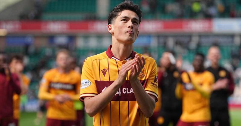 English Championship side join race for highly sought after Celtic transfer target