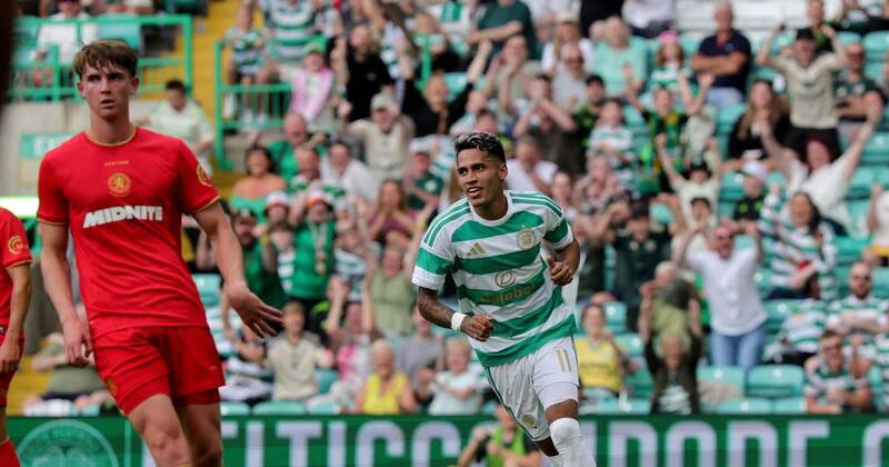 The Celtic player helping Camilo Duran settle in behind the scenes