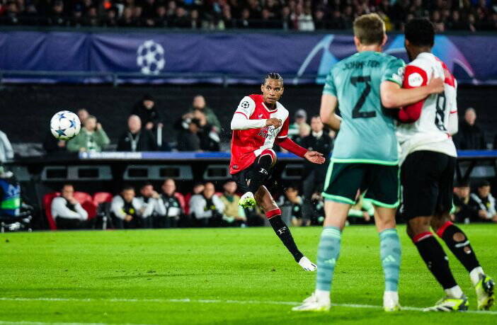 Feyenoord agree to terminate Calvin Stengs contract after Celtic interest Feyenoord agree to terminate Calvin Stengs contract after Celtic interest