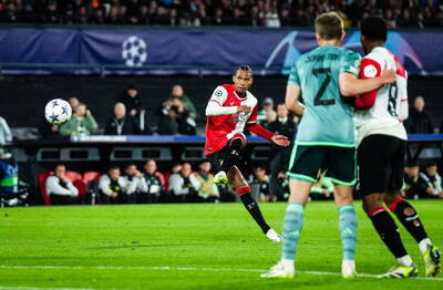 Feyenoord agree to terminate Calvin Stengs contract after Celtic interest