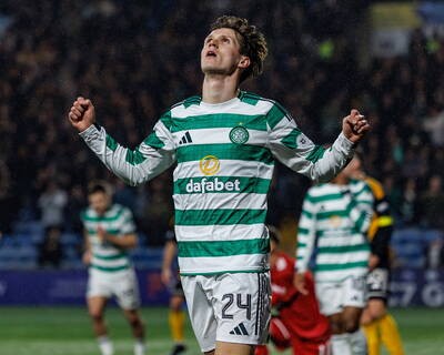 Johnny Kenny could seal Celtic exit after Kasper Høgh arrival