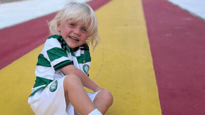 Celtic Fans Come Together to Hustle for the Muscle