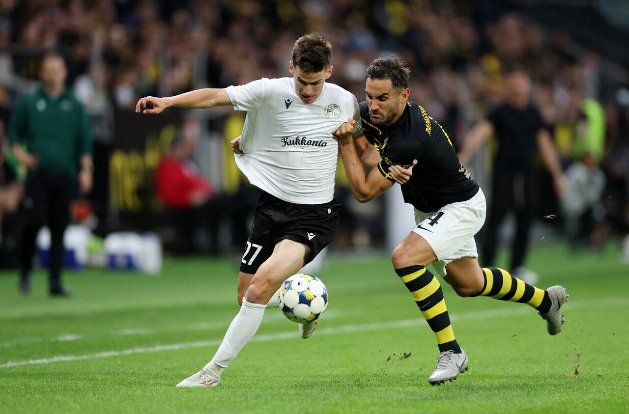 Celtic-linked midfielder’s future takes dramatic twist after reported fallout
