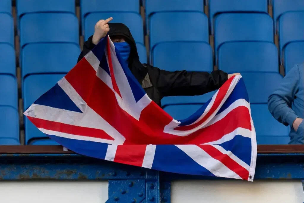 Radio Gold- 19 minutes of raging Ibrox fans live on SSB and Go Radio!