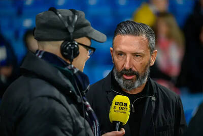 McInnes Claims He Was ‘Mugged Off’ As Celtic Sit Five Points Clear McInnes Claims He Was ‘Mugged Off’ As Celtic Sit Five Points Clear