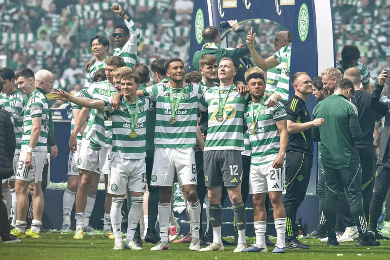 Celtic Troll Ibrox Rivals With Brilliant ‘Wright’ Dig as Daily Record Spots the Joke