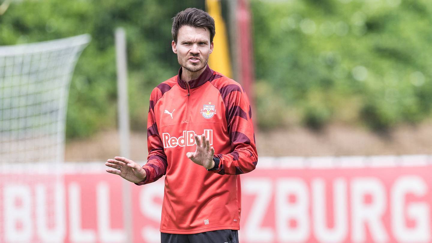 Danny Rohl plots Celtic revenge by stealing midfield transfer target