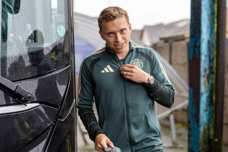“Not Totally Dead” – Alistair Johnston Transfer Update