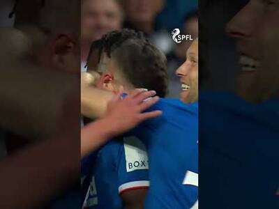 Robbie Ure’s FIRST professional goal! 👏