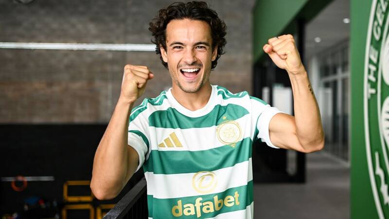 Mika Baur: I’m delighted to be at Celtic and I’m ready to go