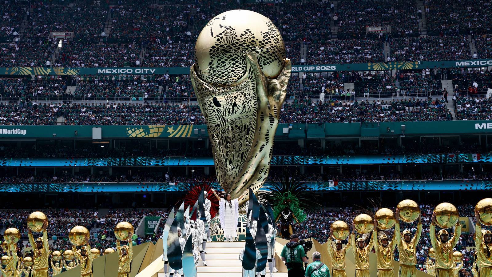 Celtic now prepared to pay £7m asking price for World Cup ace after Baur deal