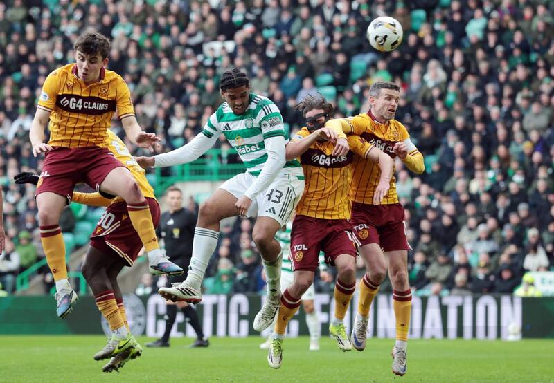 Benjamin Arthur completes surprise Portsmouth move after Celtic loan