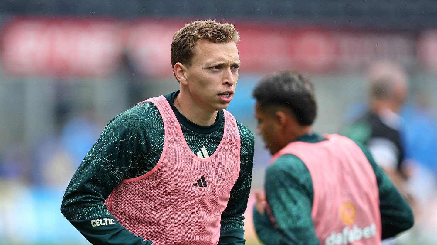 Celtic handed fresh Alistair Johnston boost as Everton ready offer for alternative