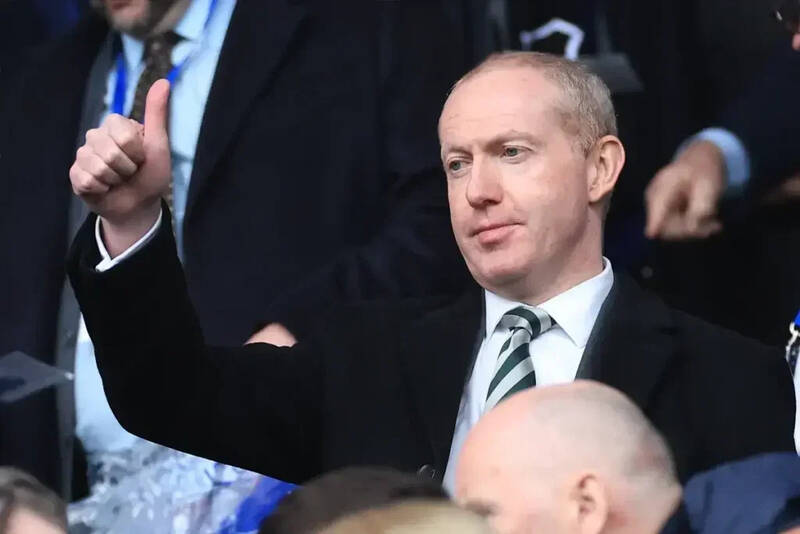 Drooling Daily Record hack paints Nicholson as the hero of Tannadice