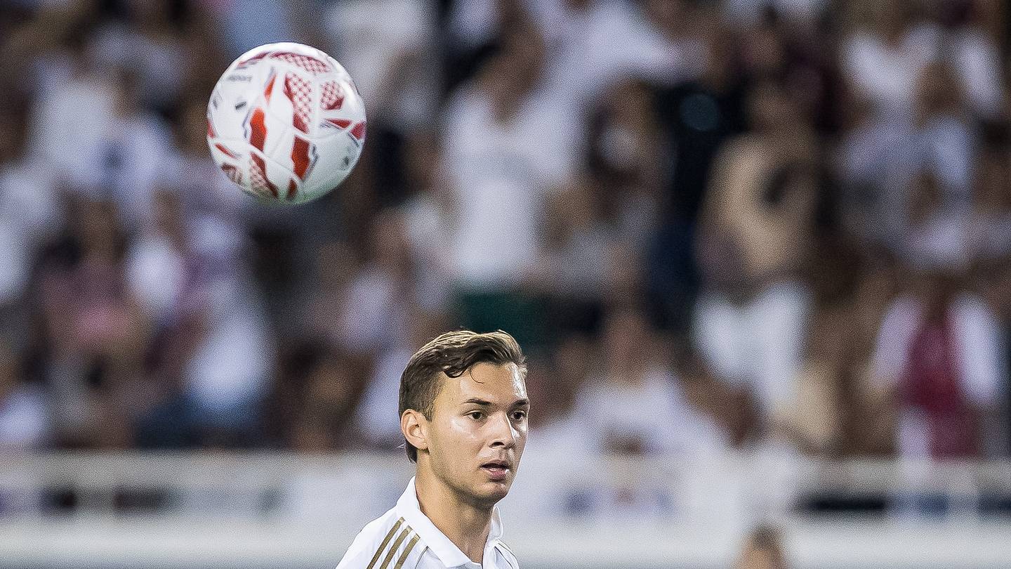 Celtic face Premier League competition for key midfielder target &ndash; report
