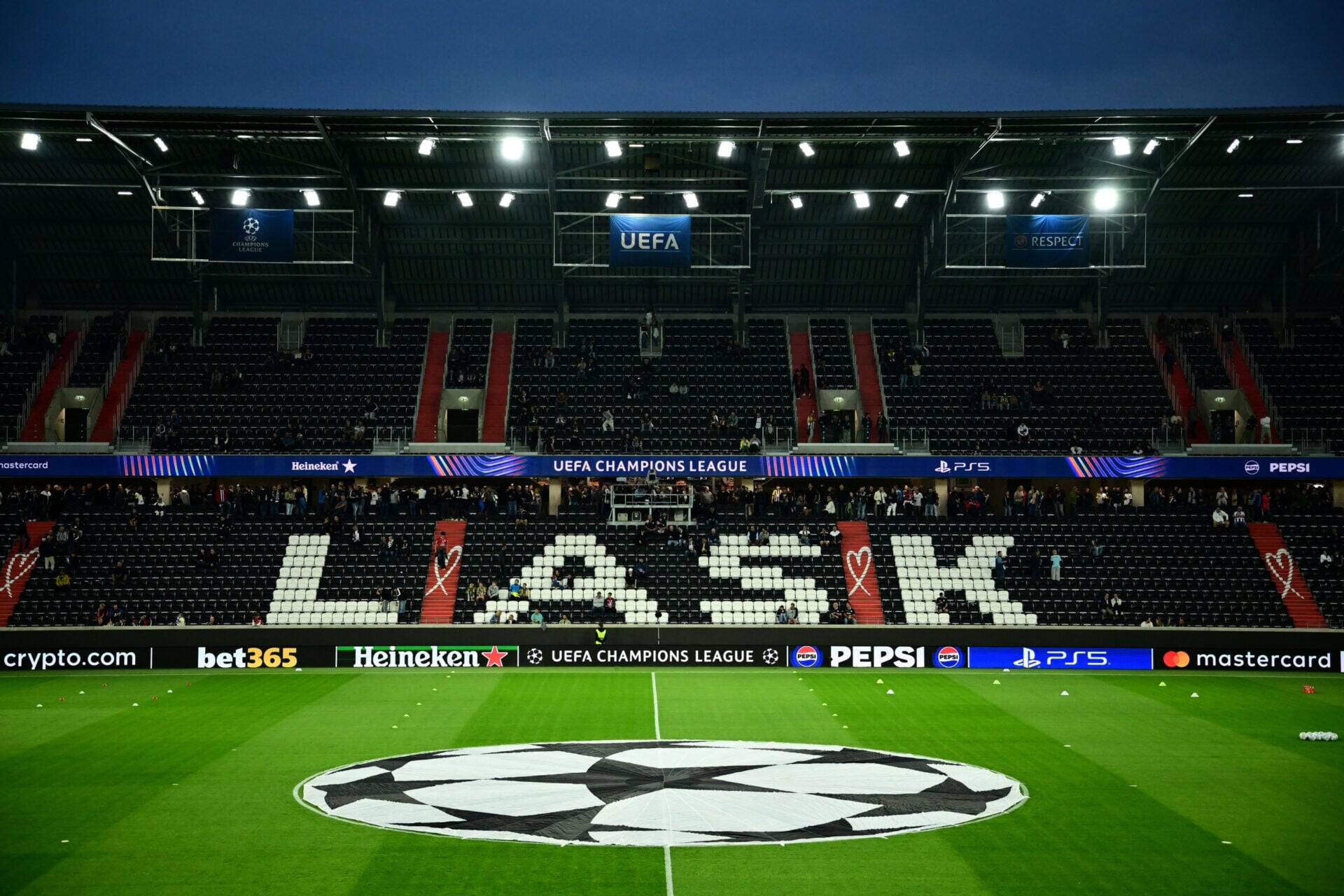 What Celtic hero Kasper Schmeichel noticed about LASK’s pitch in Linz’s is rather intriguing