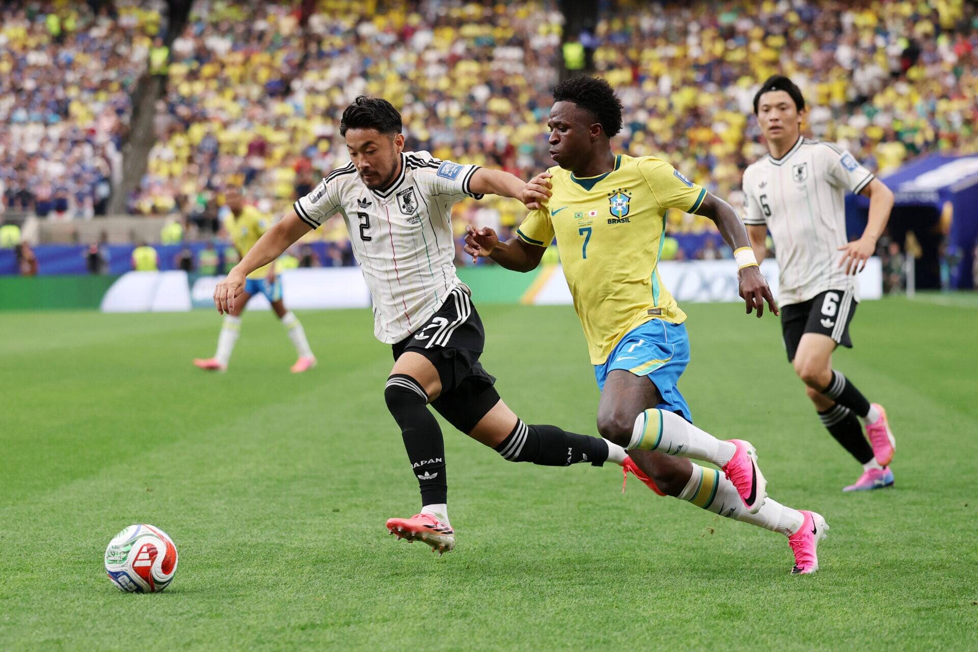 Southampton stance opens door for Celtic to sign Yukinari Sugawara