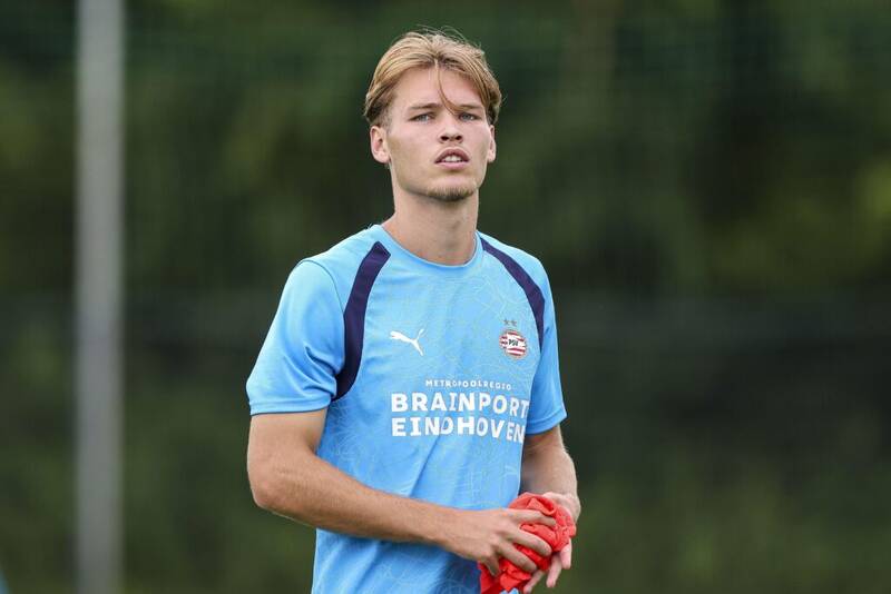 Celtic ‘Hold Talks’ Over Midfielder as Mahmić Goes Elsewhere