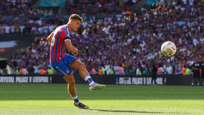 Celtic linked to sign 22-year-old Premier League midfielder
