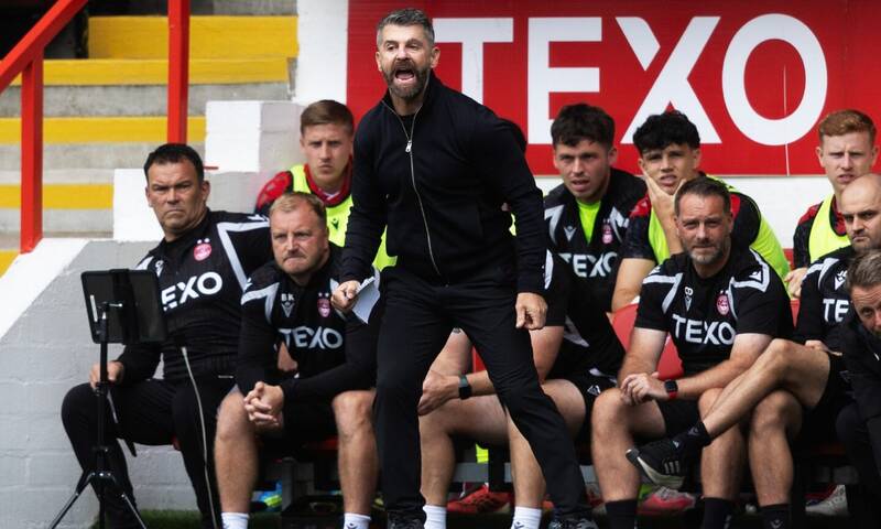 Boss Stephen Robinson issues key Aberdeen demand ahead of Celtic clash