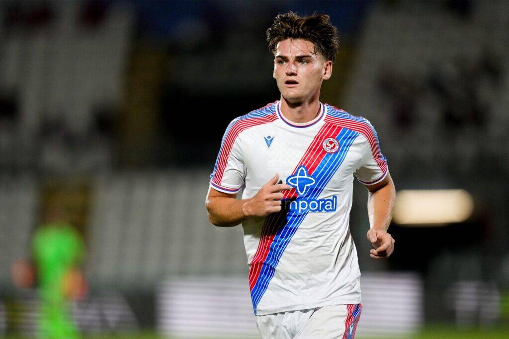 Celtic submit loan bid for Premier League star