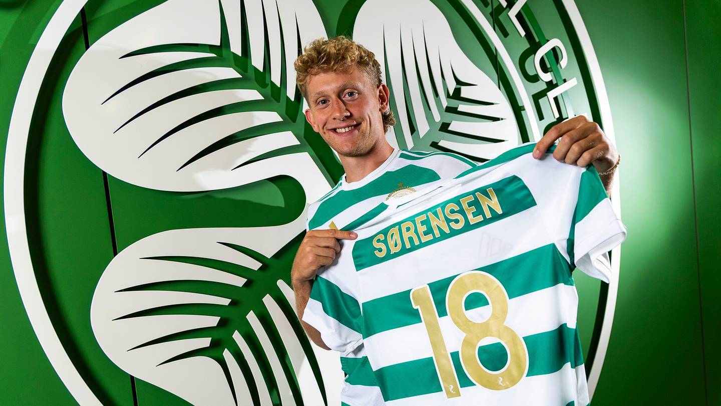Celtic fans should not allow late transfer window flurry to cover up poor recruitment strategy