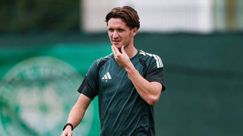 ‘Sharp’ Celtic star confirms deadline-beating move to EFL club