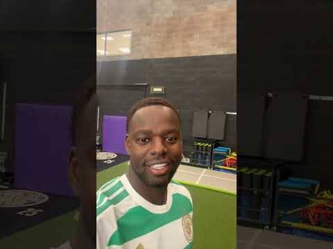 🇨🇭 (1) new message from Jordan 📲 #WelcomeJordan | #CelticFC🍀