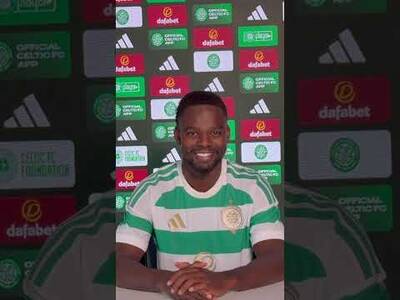 He’s here 📸 #WelcomeJordan | #CelticFC🍀 He’s here 📸 #WelcomeJordan | #CelticFC🍀