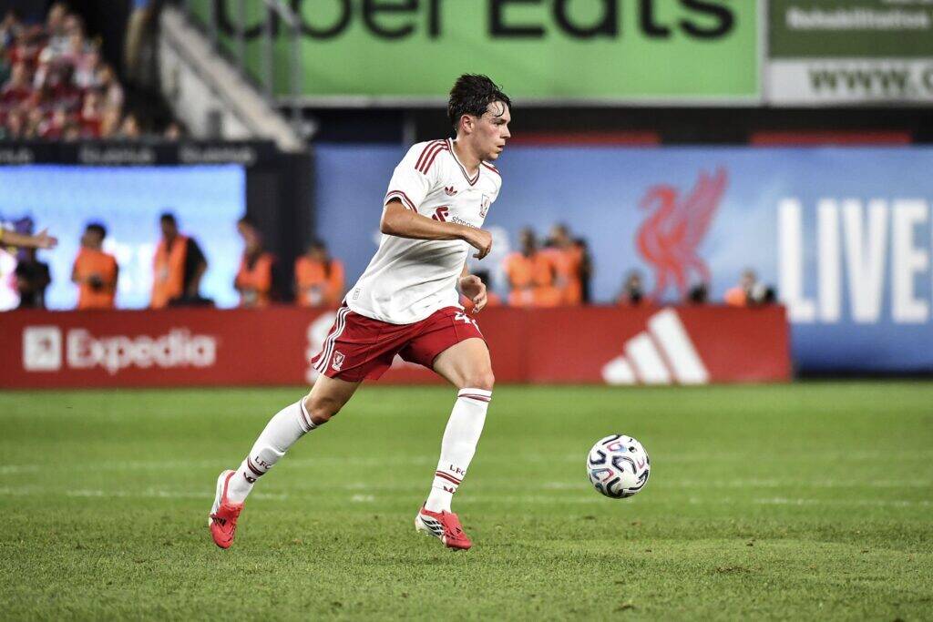 Celtic eye January move for Liverpool defender