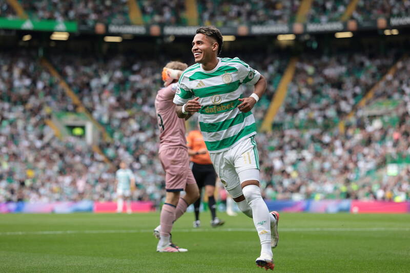 Celtic star Camilo Duran at centre of false Manchester United transfer claims
