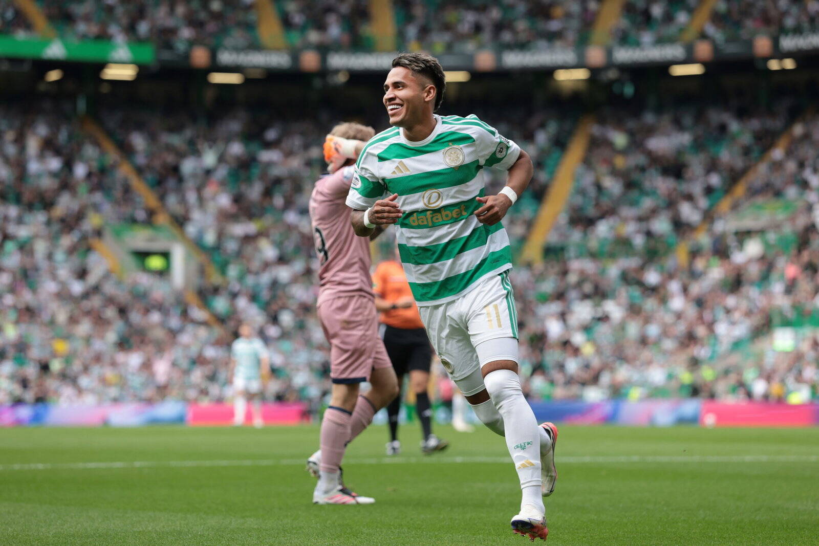 Celtic star Camilo Duran at centre of false Manchester United transfer claims
