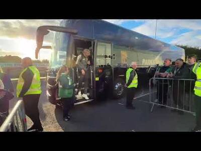 Celtic Team Bus Arriving Before the St Johnstone V Celtic Game!!