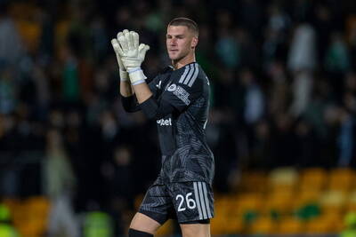 Martin O’Neill Confirms Sam Johnstone in Contention For Celtic vs Rangers Baptism of Fire