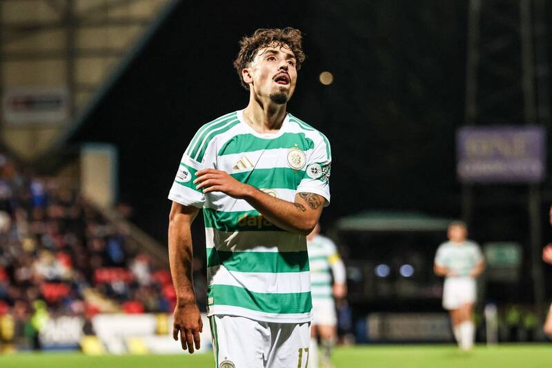 Another perfectly good goal disallowed for Celtic, as 4-3-3 shows it’s deficiencies once again on a testing night in Perth