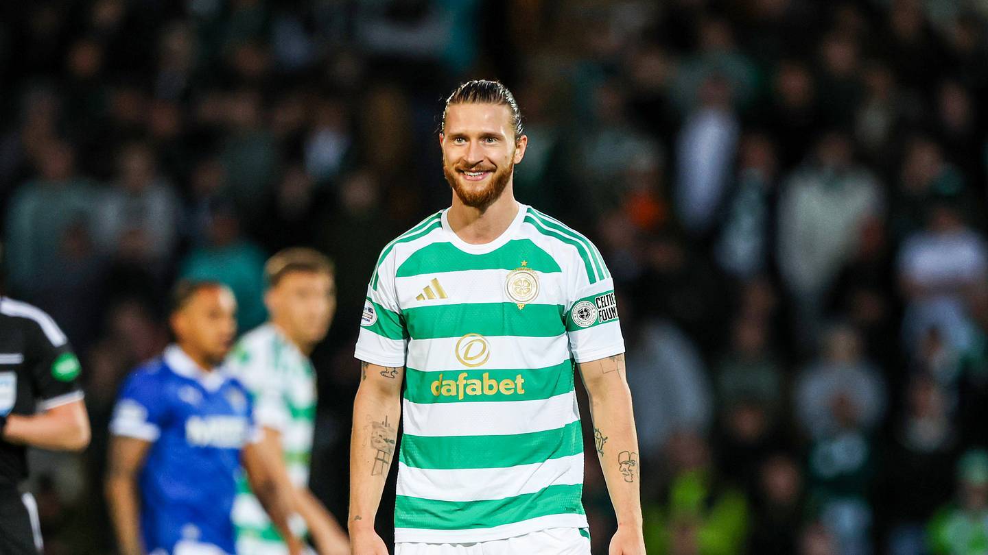 Kasper Hogh defended by pundit amid Martin O’Neill frustration