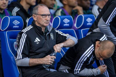 Martin O’Neill Questions Celtic Starting XI After Ibrox Defeat