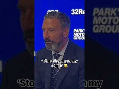 Leave Derek’s chips alone! #rangers #spfl