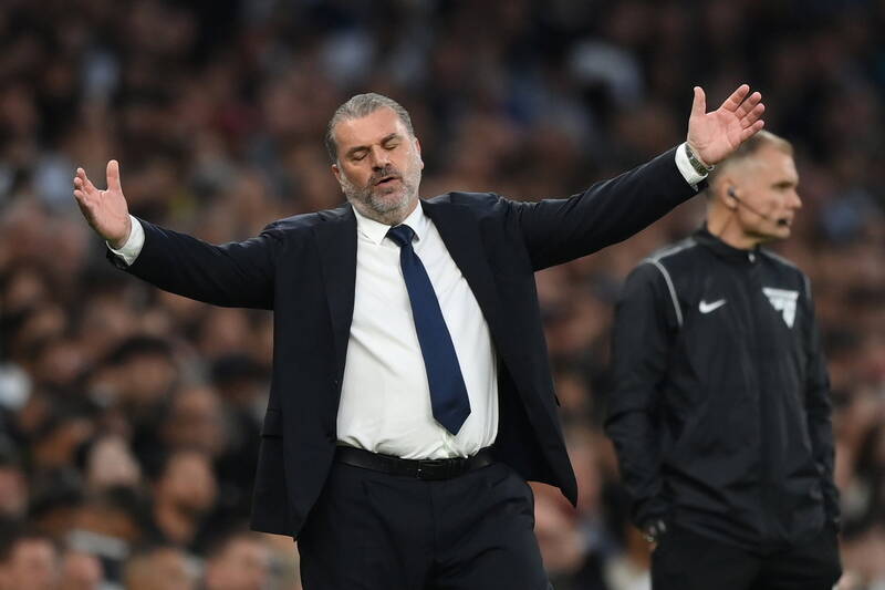 Ange Postecoglou shows familiar Celtic side as he loses patience with reporters