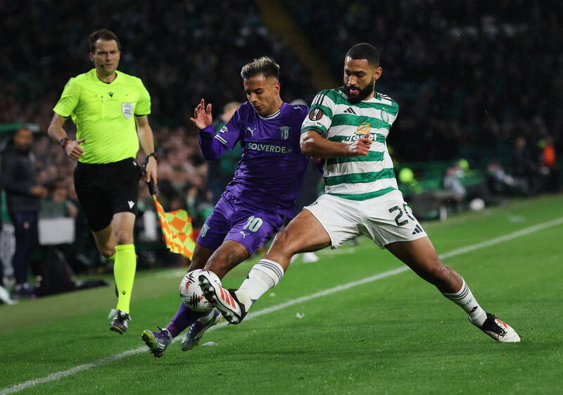 Ferencvaros send emphatic warning to Celtic with 7-0 rout before Glasgow trip
