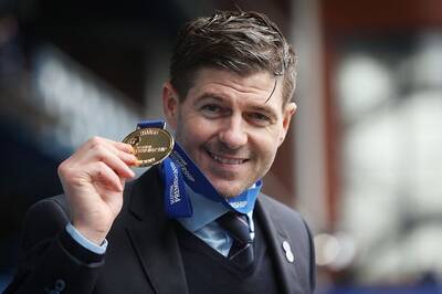 Steven Gerrard’s unseen reaction to Rangers title triumph that showed Jermain Defoe the ‘massive’ impact of win Steven Gerrard’s unseen reaction to Rangers title triumph that showed Jermain Defoe the ‘massive’ impact of win