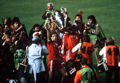 ‘Celtic play too many games’ – Gie’s Peace – A wee history lesson