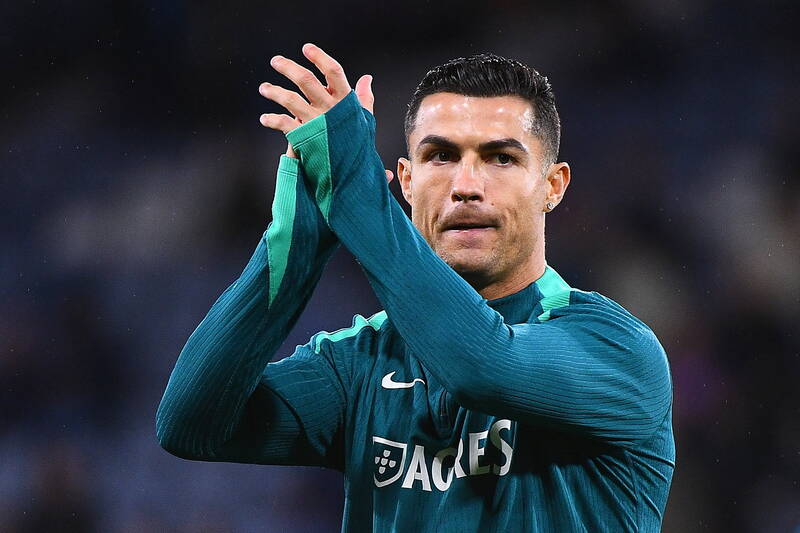 Watch: Ange Postecoglou fires back at reporter after Cristiano Ronaldo criticism