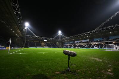 Ex Celtic, Leeds United and Wolves ace a ‘live contender’ for EFL boss job as Elland Road connection crucial
