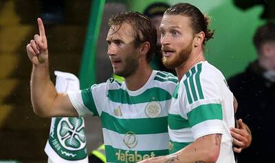 Aiden McGeady spots the real problem behind Kasper Høgh’s Celtic struggles