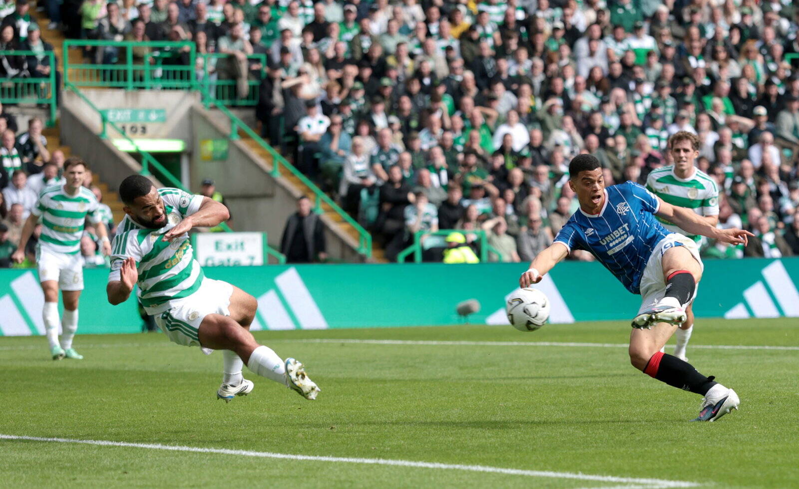 Chris Sutton says there was a ‘massive gulf’ between Celtic and Rangers