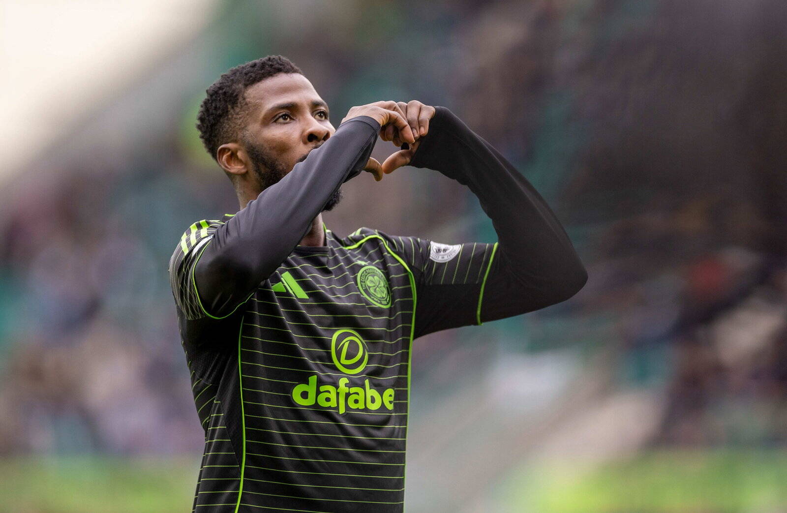 Watch: Kelechi Iheanacho goes viral after remarkable scenes on Bursaspor team flight