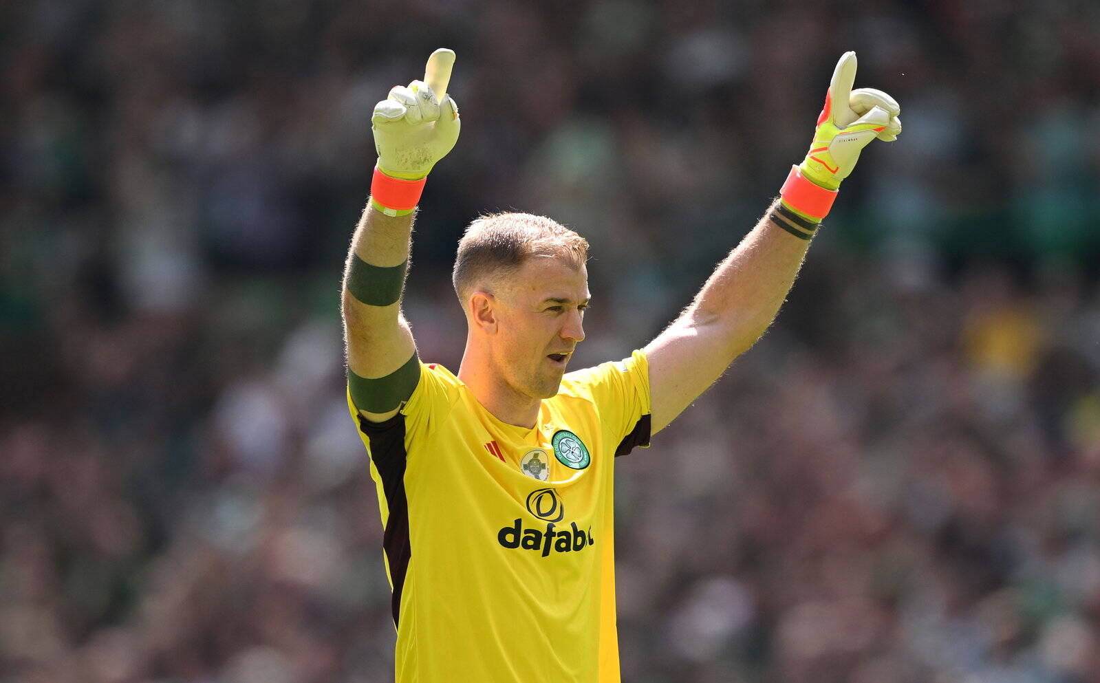 Former Celtic hero dresses up as iconic England goalkeeper