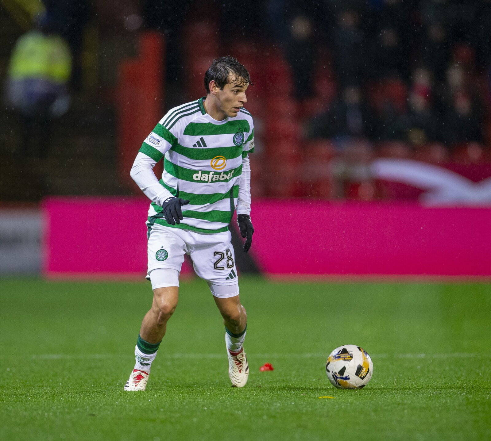 Paulo Bernardo’s Celtic Return Stance